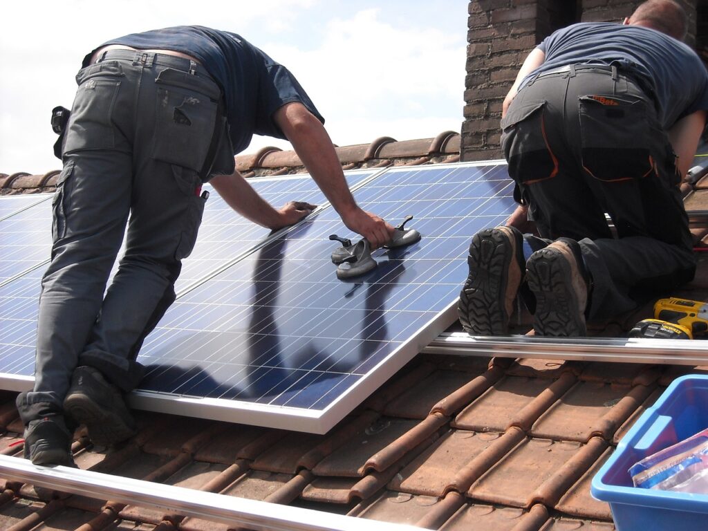 choose a solar installer to finance b2b